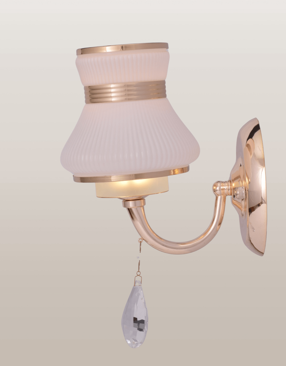 Snowy Elegance Wall Light