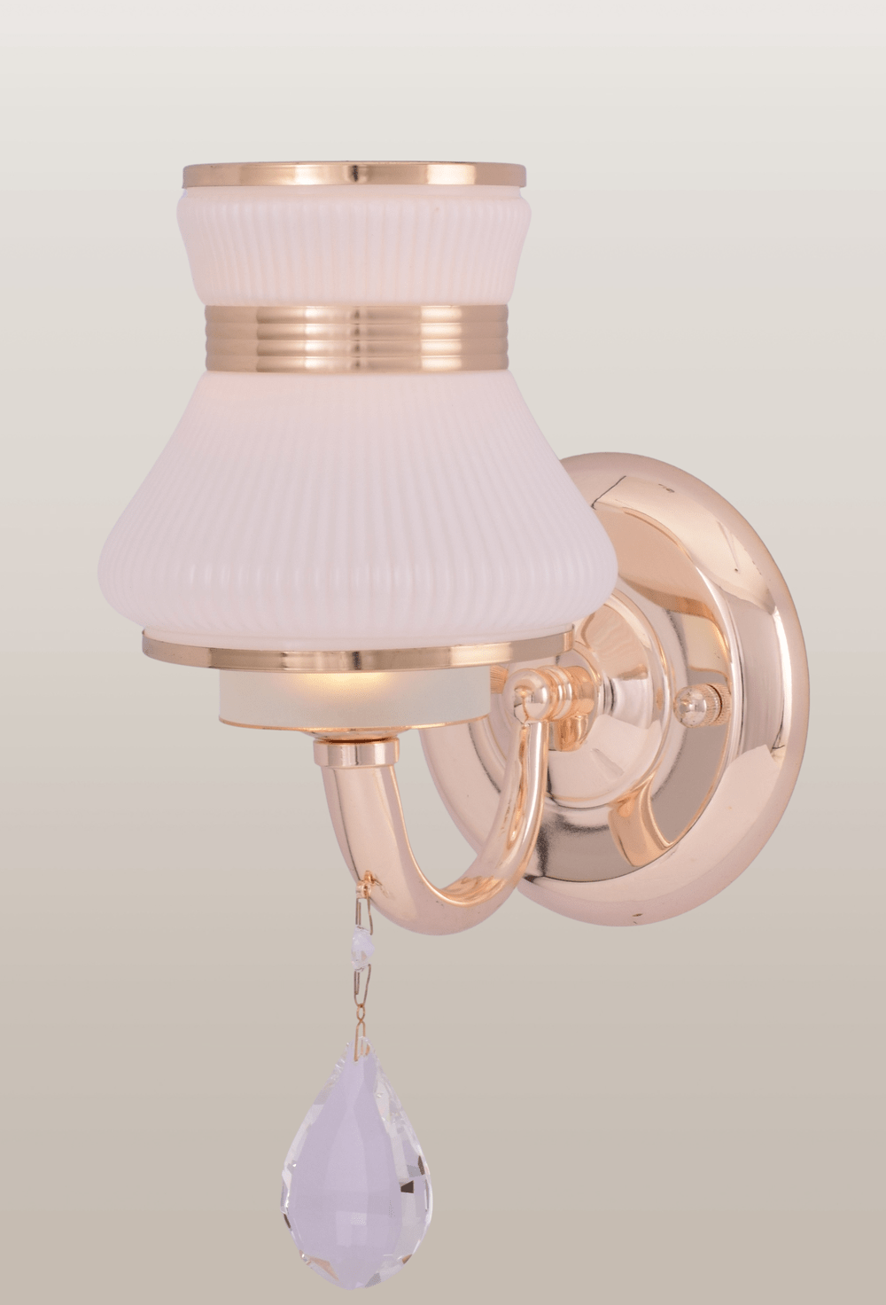 Snowy Elegance Wall Light